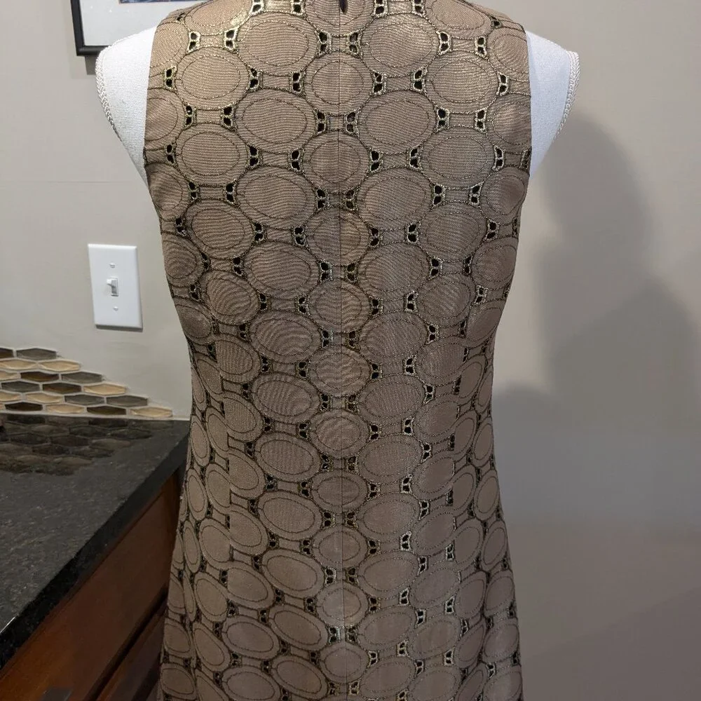 Helene Berman London Sleeveless Metallic Sleeveless Lined Gold Shift Dress Sz 6